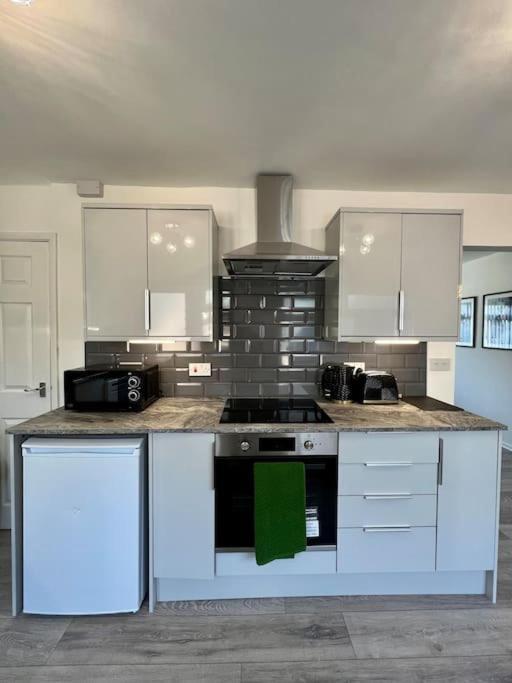 Welsh Getaway Home No 2 - 10 Mins To Bike Park Wales Merthyr Tydfil Eksteriør billede
